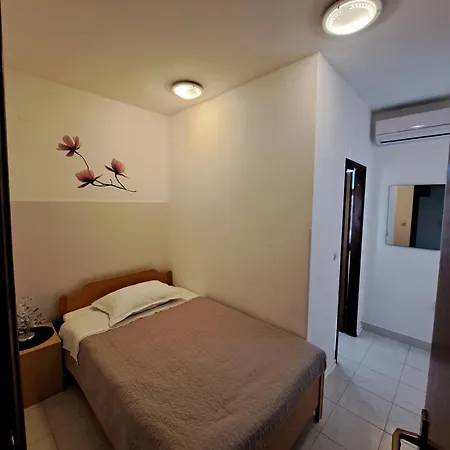 Konukevi Krsevan Zadar