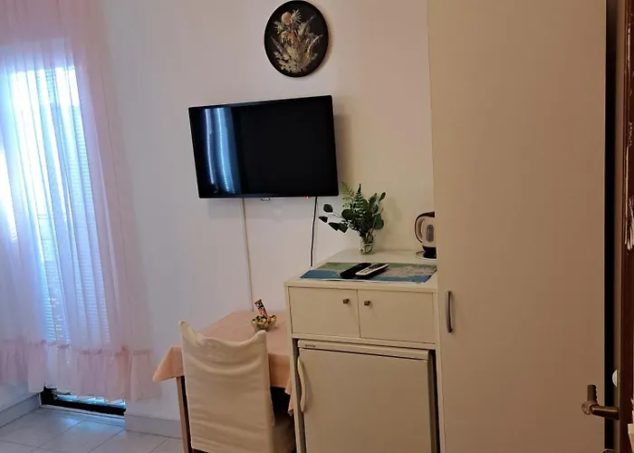 Krsevan بيت ضيافة زادار